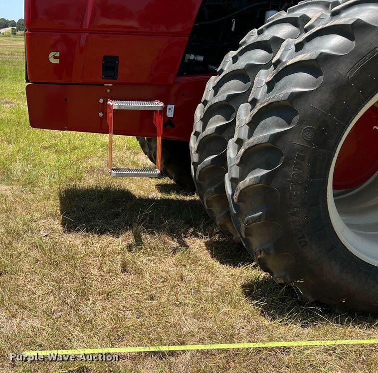 image for item DQ2153 2013 Versatile 2375  4WD tractor