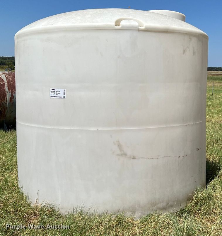 image for item DQ2156 Poly tank