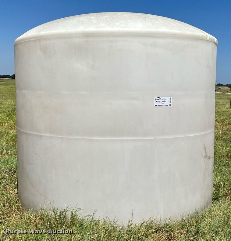 image for item DQ2156 Poly tank