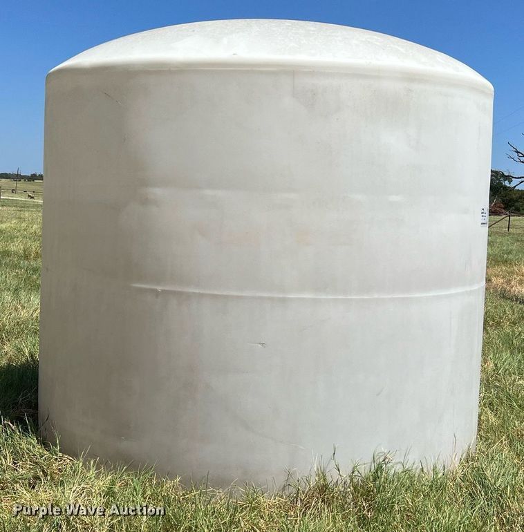 image for item DQ2156 Poly tank