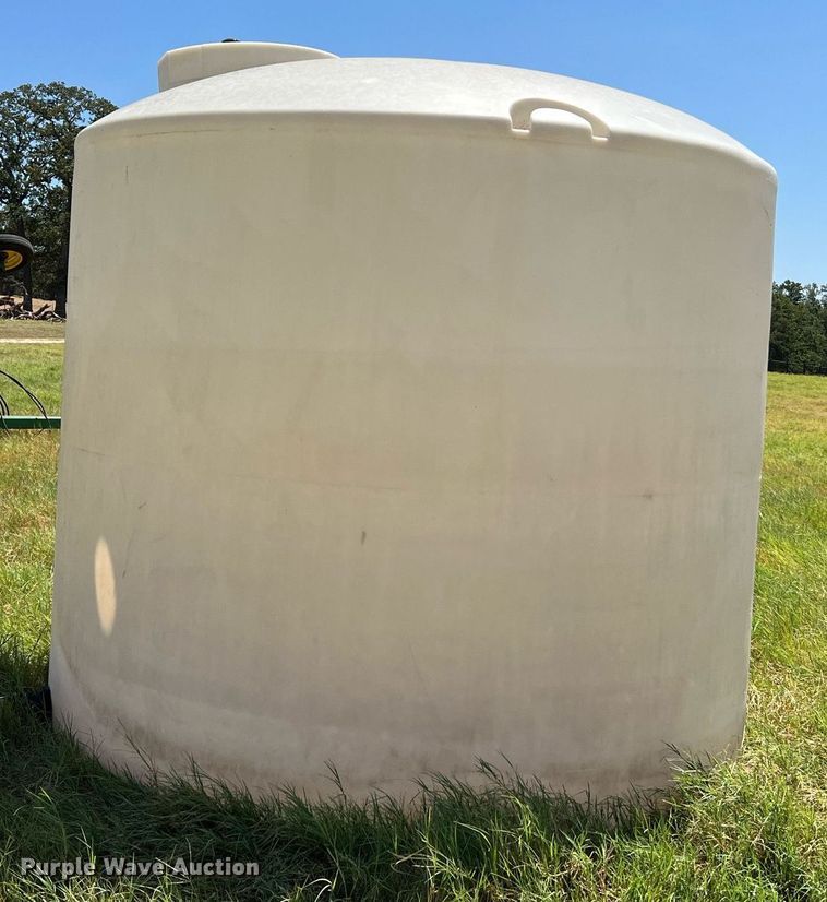 image for item DQ2156 Poly tank