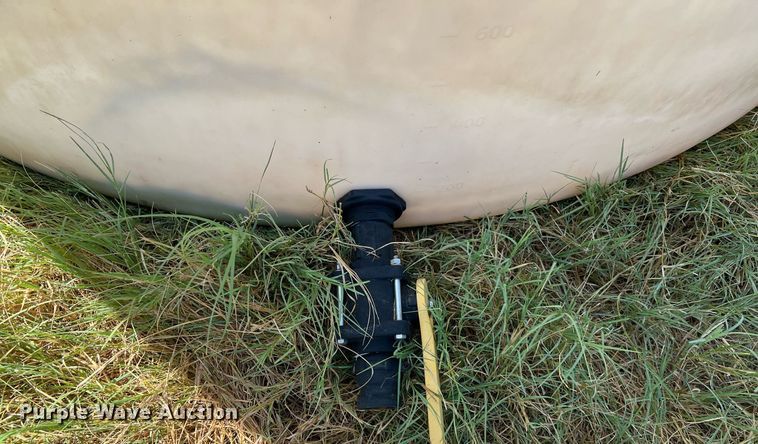 image for item DQ2156 Poly tank