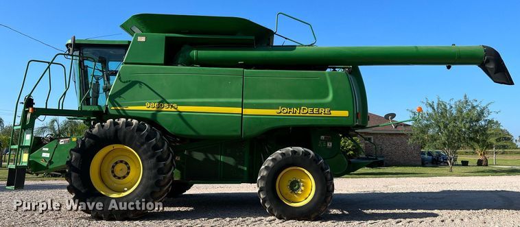 image for item DQ2161 2005 John Deere 9860 STS  combine