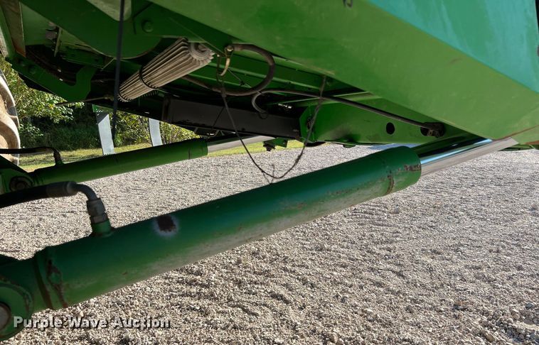 image for item DQ2161 2005 John Deere 9860 STS  combine