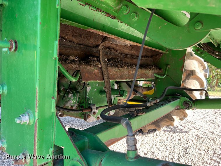 image for item DQ2161 2005 John Deere 9860 STS  combine