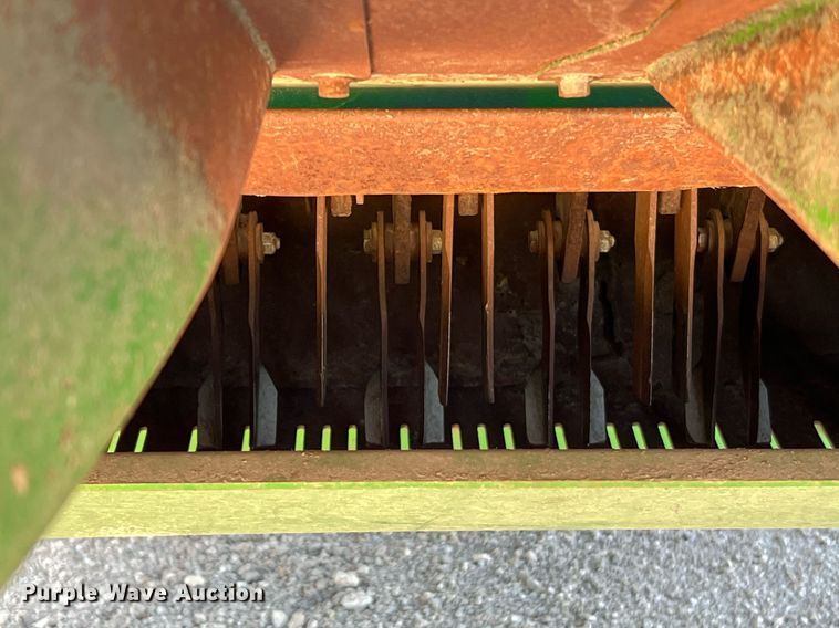 image for item DQ2161 2005 John Deere 9860 STS  combine