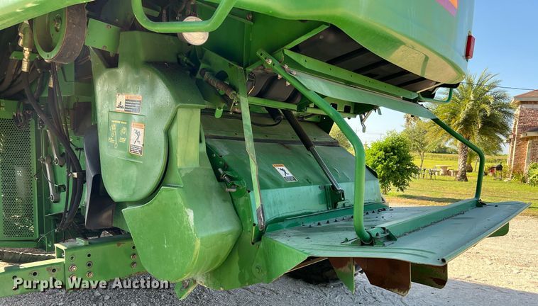 image for item DQ2161 2005 John Deere 9860 STS  combine