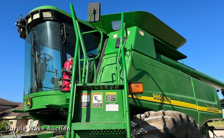 image for item DQ2161 2005 John Deere 9860 STS  combine