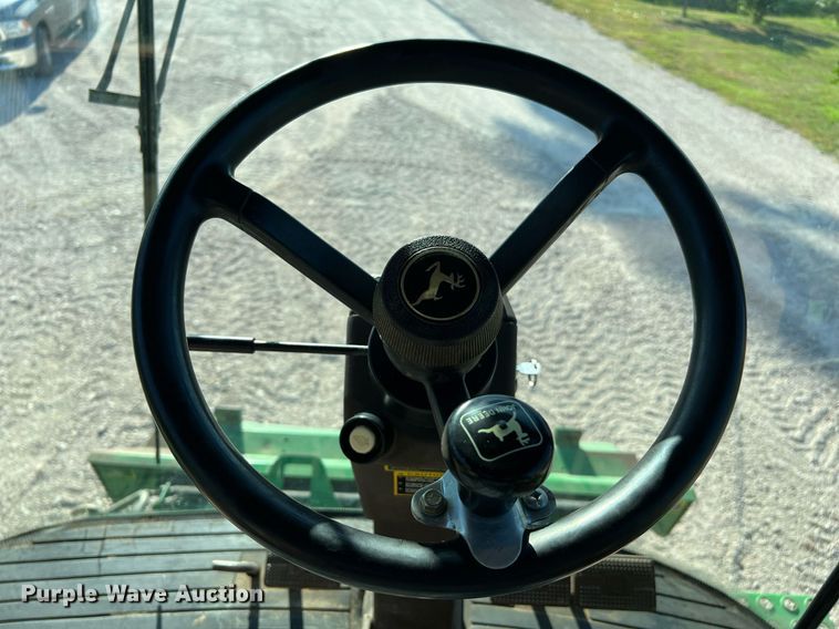 image for item DQ2161 2005 John Deere 9860 STS  combine