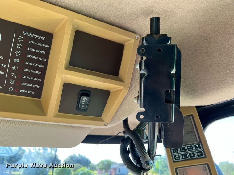 image for item DQ2161 2005 John Deere 9860 STS  combine