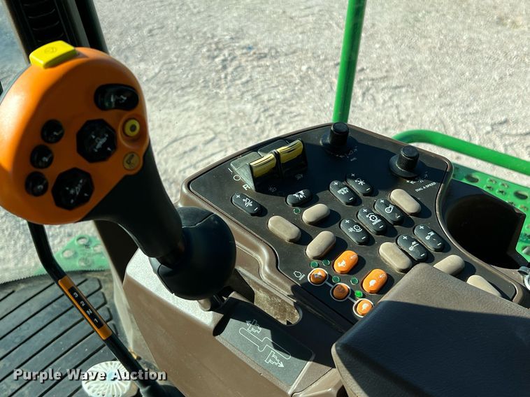 image for item DQ2161 2005 John Deere 9860 STS  combine