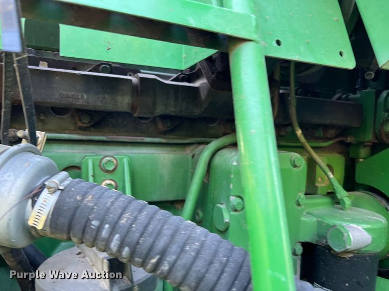 image for item DQ2161 2005 John Deere 9860 STS  combine