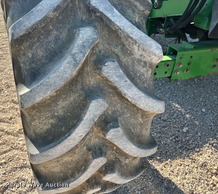 image for item DQ2161 2005 John Deere 9860 STS  combine