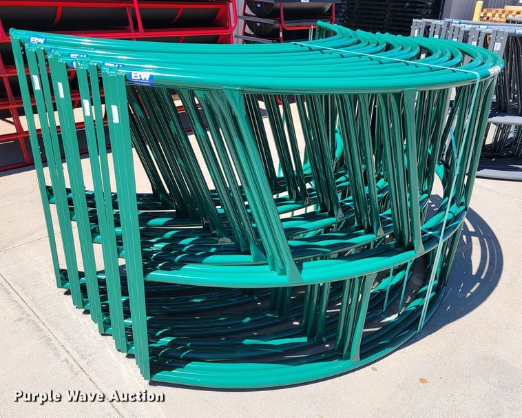 image for item HY9098 (5) B&W PT17020 hay bale feeders