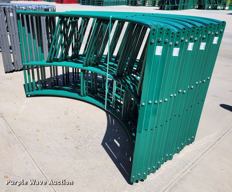 image for item HY9098 (5) B&W PT17020 hay bale feeders