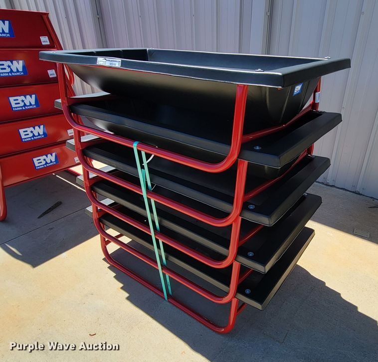 image for item HY9100 (5) B&W PT15080 bunk feeders