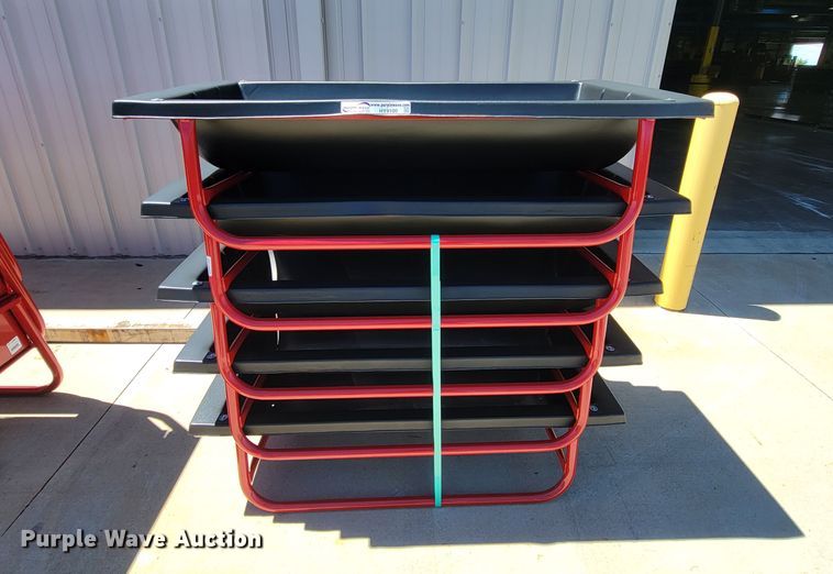 image for item HY9100 (5) B&W PT15080 bunk feeders