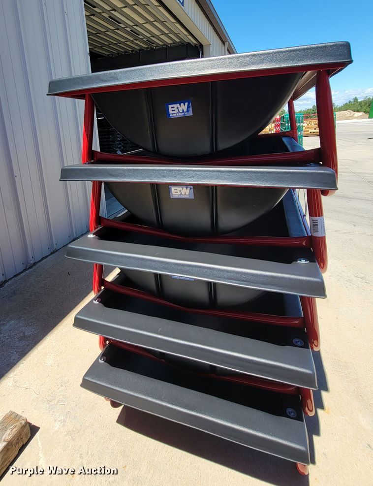 image for item HY9100 (5) B&W PT15080 bunk feeders