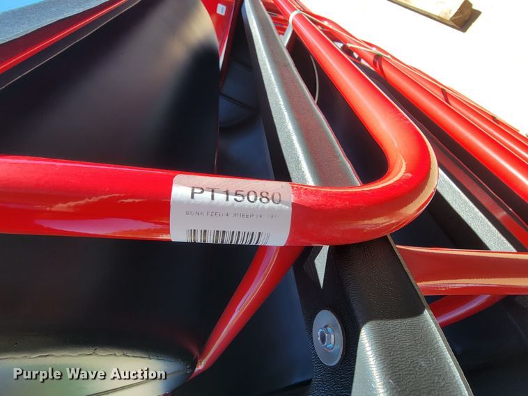 image for item HY9100 (5) B&W PT15080 bunk feeders