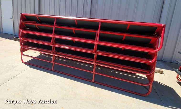 image for item HY9101 (5) B&W PT15067 bunk feeders