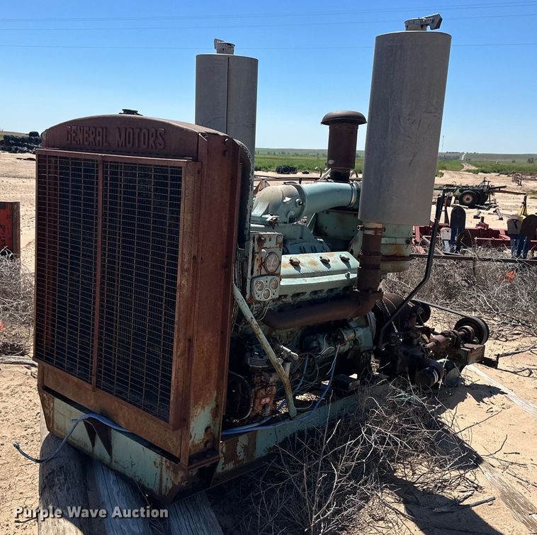 image for item IU9525 Detroit Diesel 12 cylinder diesel engine