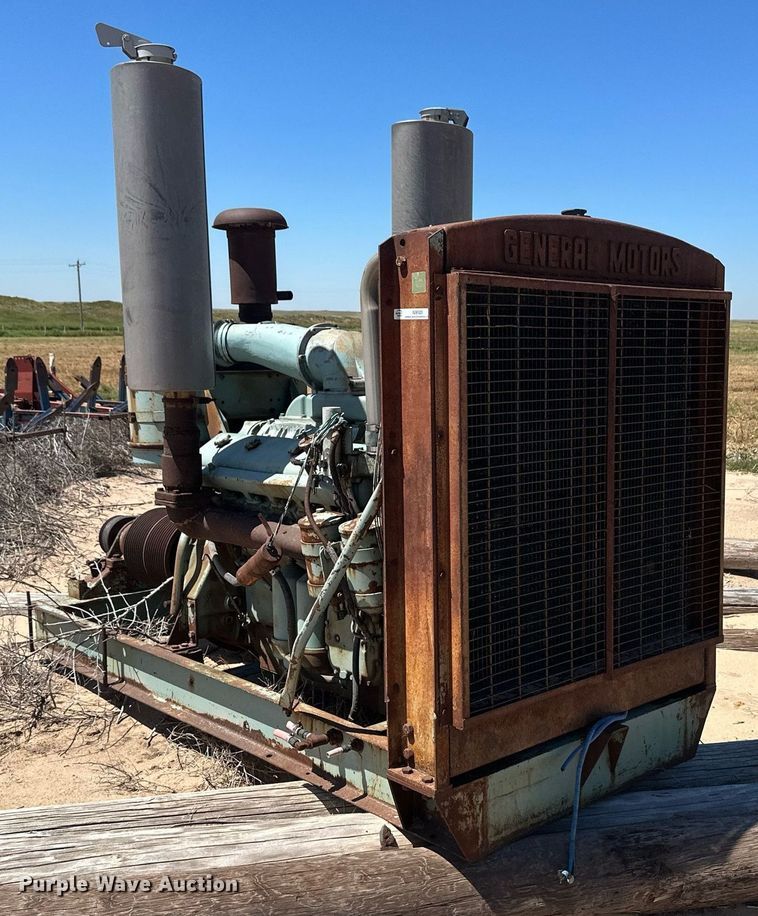 image for item IU9525 Detroit Diesel 12 cylinder diesel engine