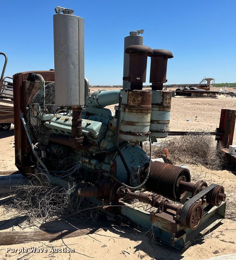 image for item IU9525 Detroit Diesel 12 cylinder diesel engine