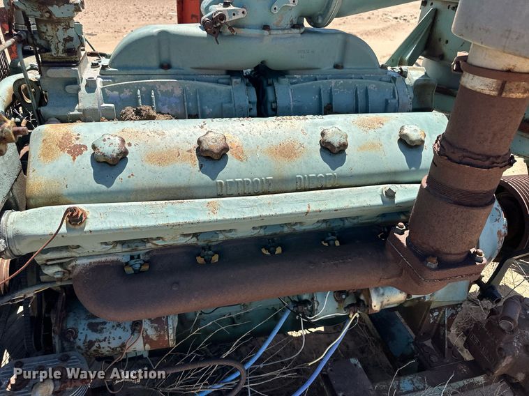 image for item IU9525 Detroit Diesel 12 cylinder diesel engine