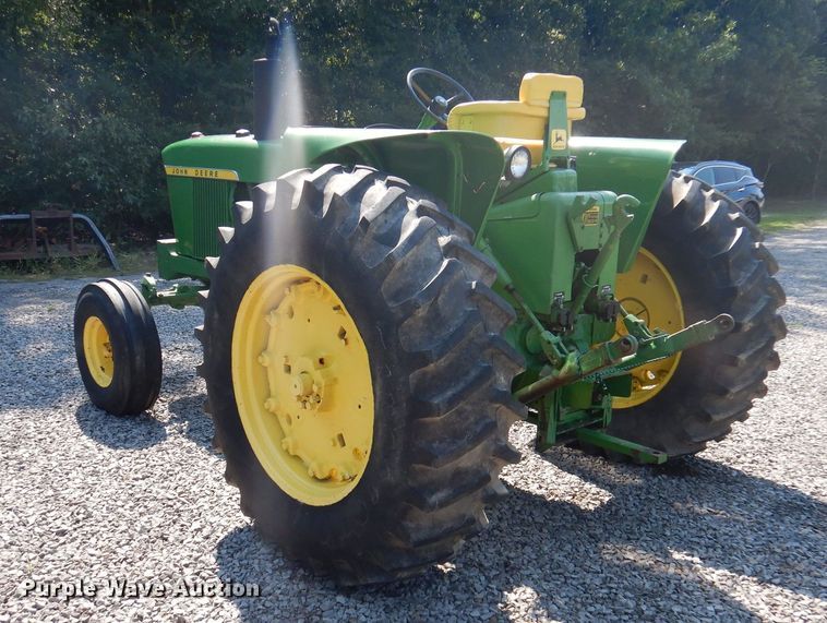 image for item JY9652 1969 John Deere 4020  tractor