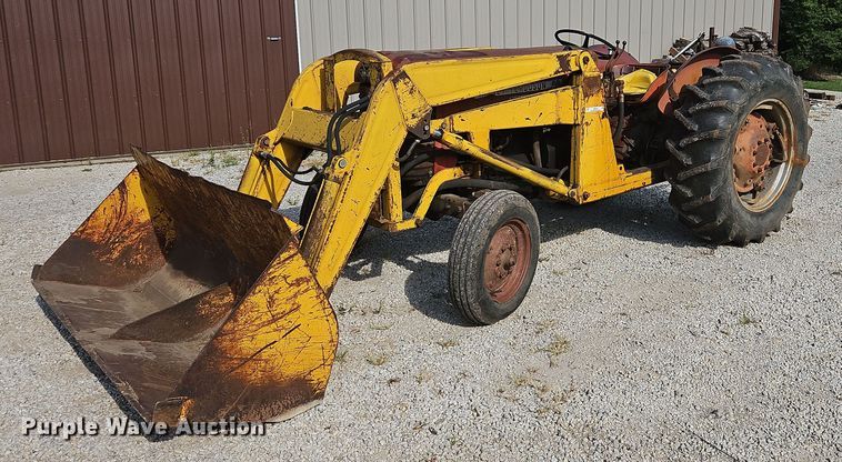 image for item LB9534 1960 Massey Ferguson 65  tractor