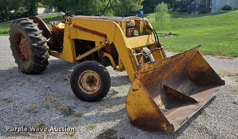 image for item LB9534 1960 Massey Ferguson 65  tractor