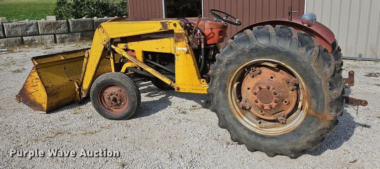 image for item LB9534 1960 Massey Ferguson 65  tractor