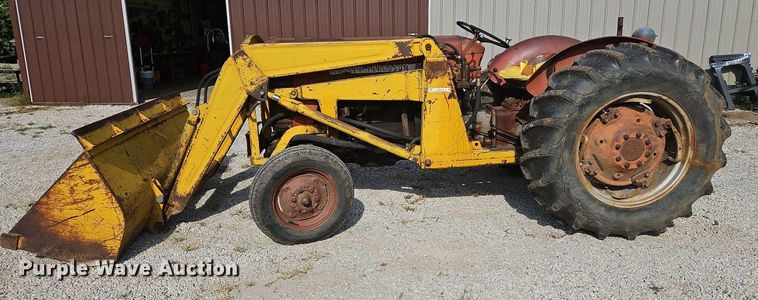 image for item LB9534 1960 Massey Ferguson 65  tractor