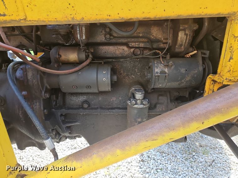 image for item LB9534 1960 Massey Ferguson 65  tractor