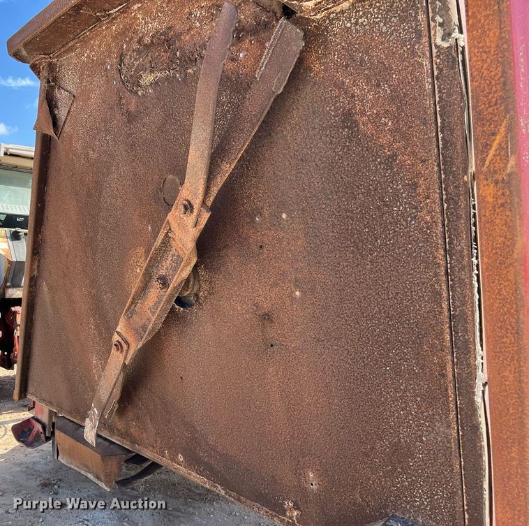 image for item LF9411 M&W PC2040  batwing rotary mower