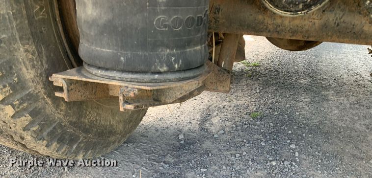 image for item LH9633 1979 Chevrolet C70  grain truck