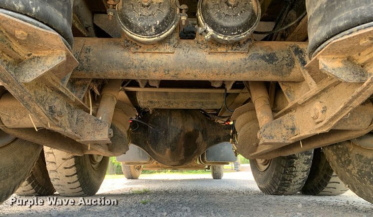 image for item LH9633 1979 Chevrolet C70  grain truck