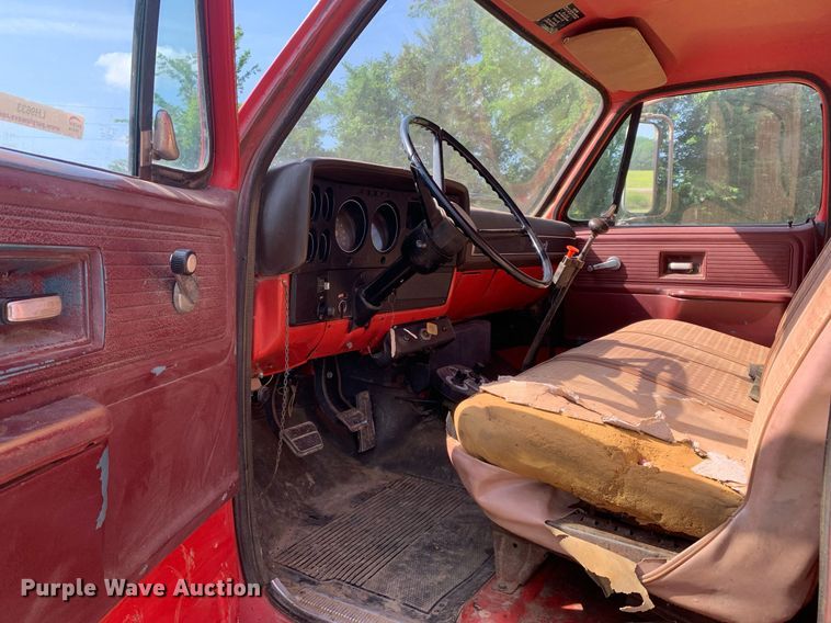 image for item LH9633 1979 Chevrolet C70  grain truck