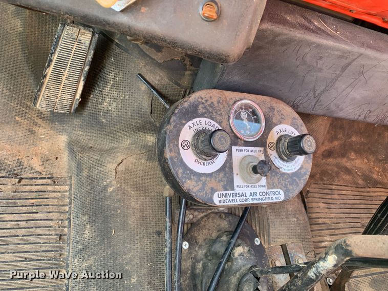 image for item LH9633 1979 Chevrolet C70  grain truck