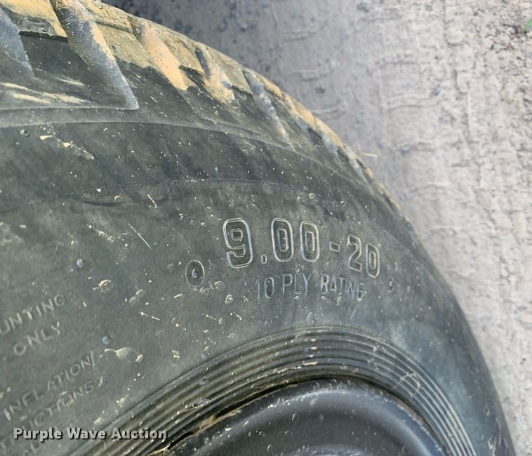 image for item LH9633 1979 Chevrolet C70  grain truck