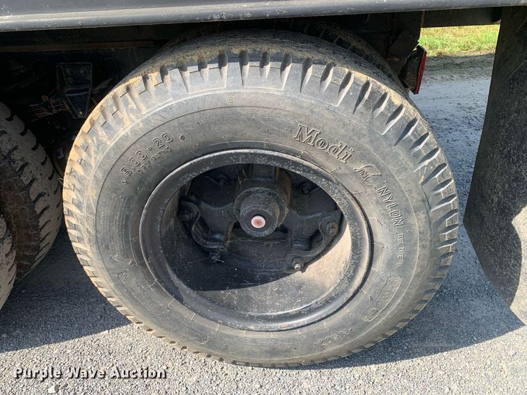 image for item LH9633 1979 Chevrolet C70  grain truck