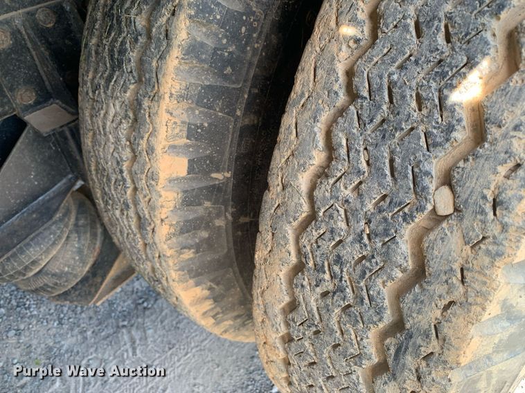 image for item LH9633 1979 Chevrolet C70  grain truck