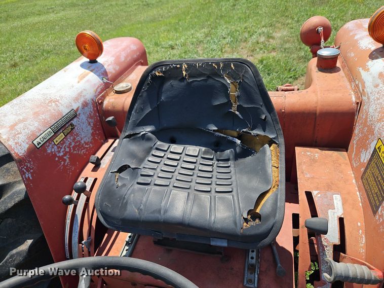 image for item LM9120 International 454  tractor