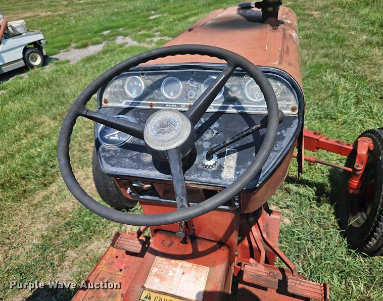 image for item LM9120 International 454  tractor