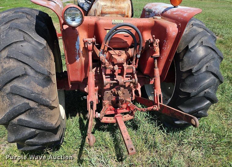 image for item LM9120 International 454  tractor