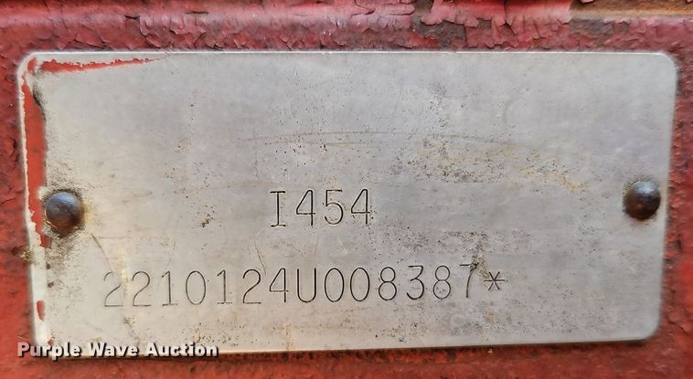 image for item LM9120 International 454  tractor