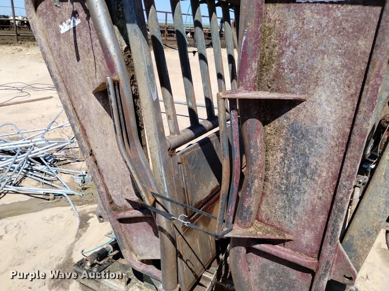 image for item LP9666 WW  squeeze chute