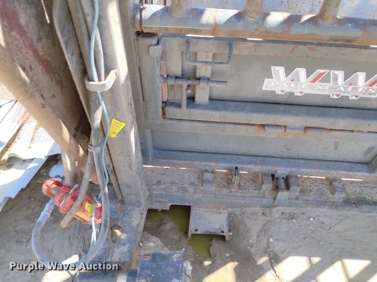 image for item LP9666 WW  squeeze chute