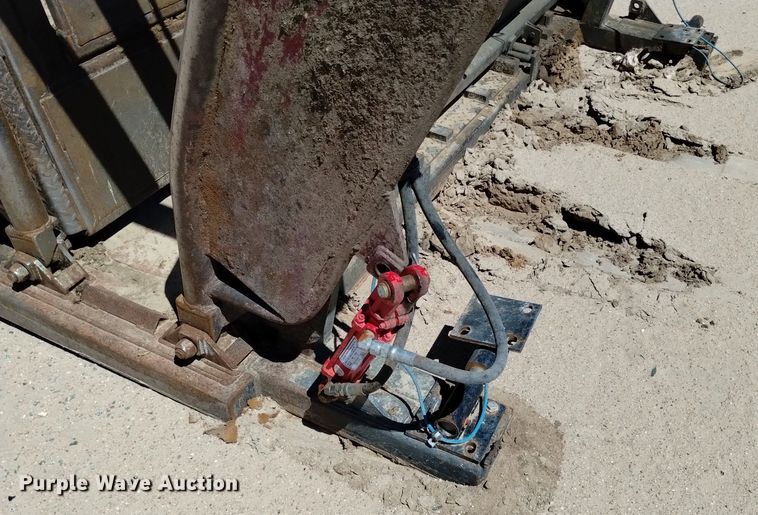 image for item LP9666 WW  squeeze chute