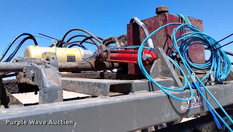 image for item LP9666 WW  squeeze chute